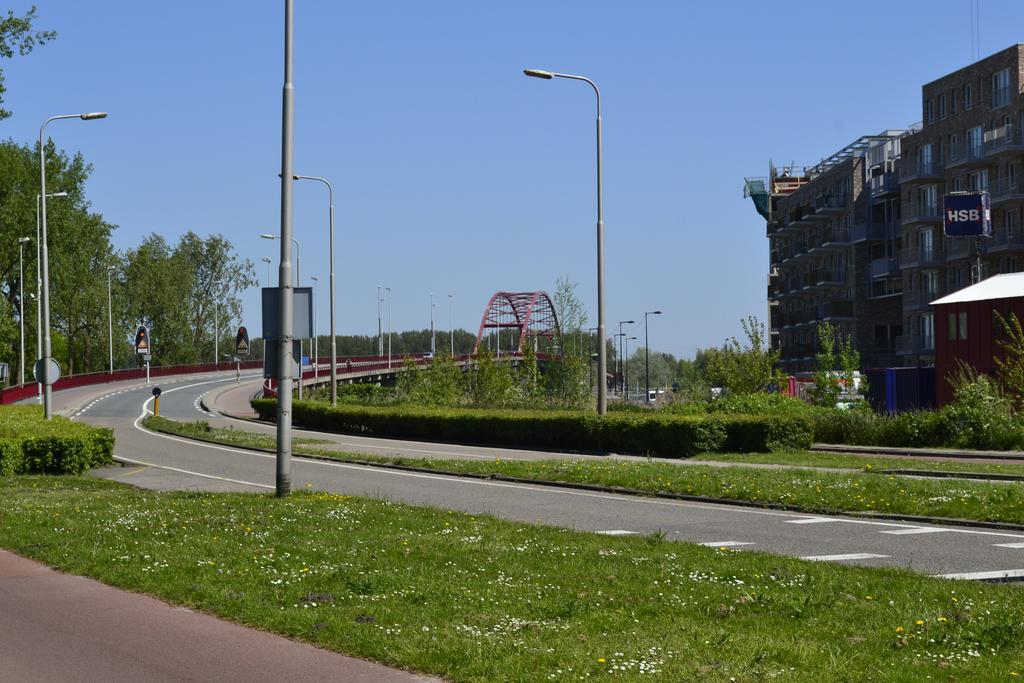 Floating B&B Amsterdam Luaran gambar